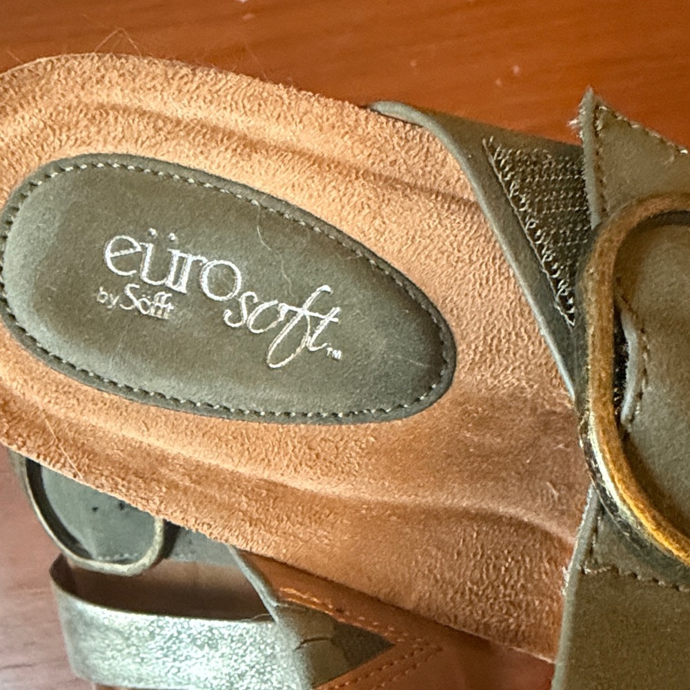 Euro Sofft Olive Green & Metallic Bronze Slide Sandals 9 - Picture 2 of 8
